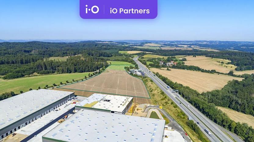 Pronájem skladu, Ostředek, 5643 m2