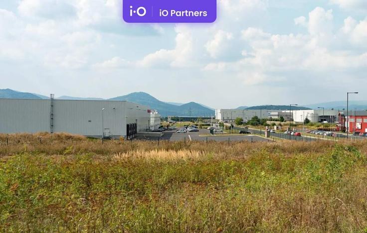 Pronájem skladu, Kadaň, Královský Vrch, 16340 m2