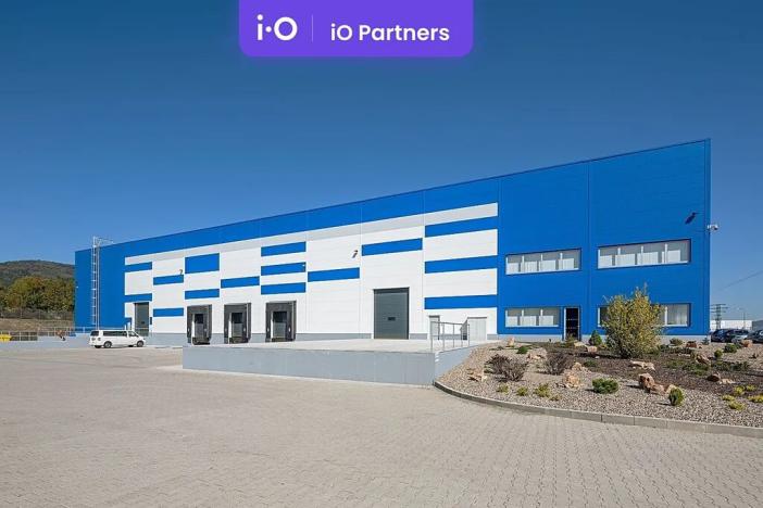 Pronájem skladu, Přestanov, 4262 m2