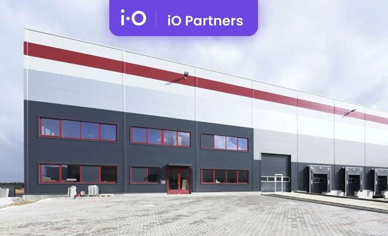 Pronájem skladu, Tlučná, Školní, 8700 m2