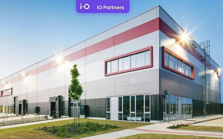 Pronájem skladu, Tlučná, Školní, 3500 m2