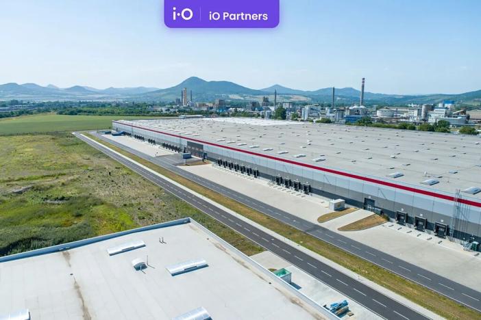 Pronájem skladu, Lovosice, Lukavecká, 6418 m2