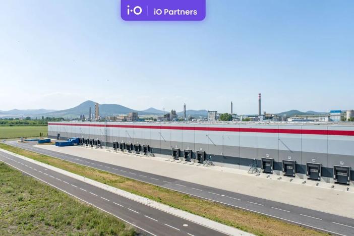 Pronájem skladu, Lovosice, Lukavecká, 6418 m2