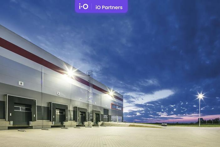 Pronájem skladu, Praha - Horní Počernice, Sezemická, 1215 m2