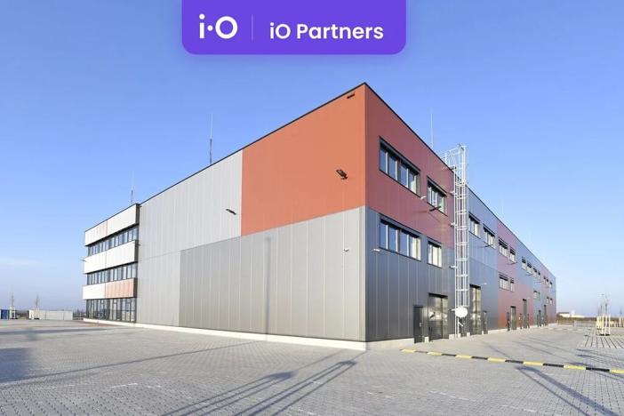 Pronájem skladu, Praha - Horní Počernice, K Bílému vrchu, 2400 m2