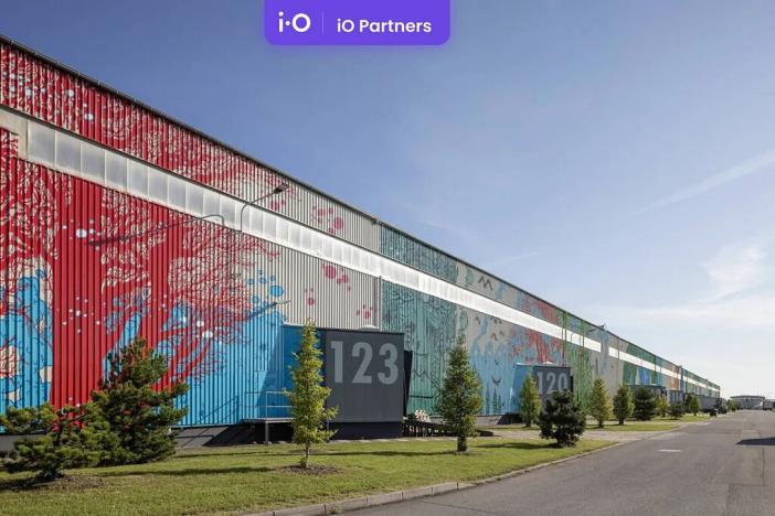 Pronájem skladu, Kněževes, U Zbrojnice, 8484 m2