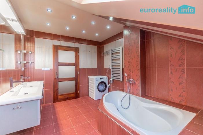 Prodej rodinného domu, Libeř - Libeň, 270 m2