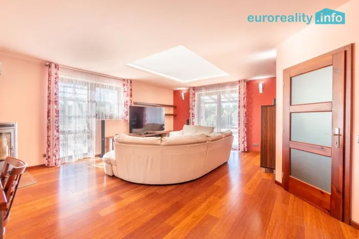 Prodej rodinného domu, Libeř - Libeň, 270 m2