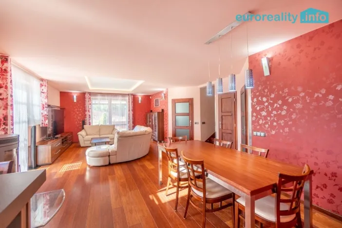 Prodej rodinného domu, Libeř - Libeň, 270 m2