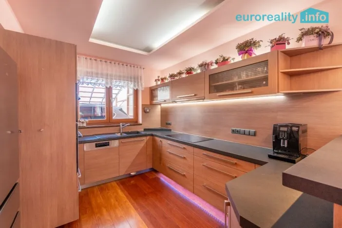 Prodej rodinného domu, Libeř - Libeň, 270 m2