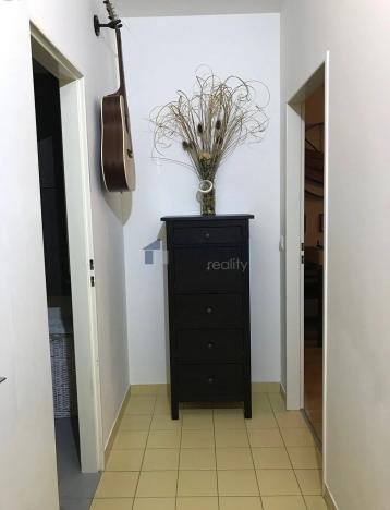 Pronájem bytu 2+kk, Praha, U Hostavického potoka, 51 m2