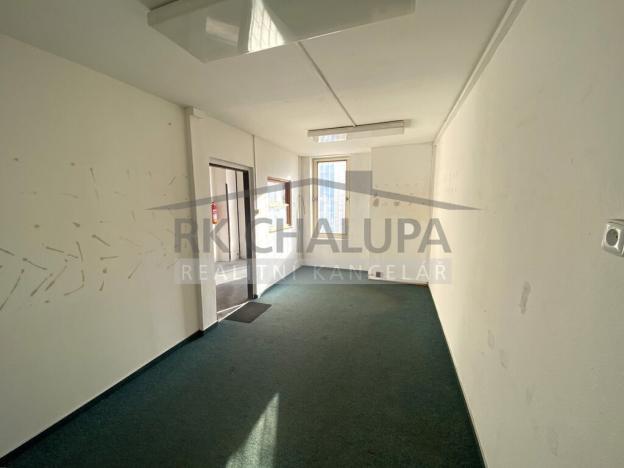 Pronájem skladu, České Budějovice - České Budějovice 6, nám. Švabinského, 55 m2