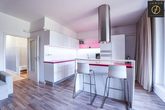 Prodej bytu 2+kk, Praha - Hlubočepy, Chlupáčova, 53 m2