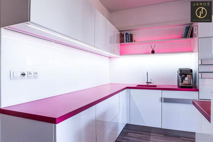 Prodej bytu 2+kk, Praha - Hlubočepy, Chlupáčova, 53 m2