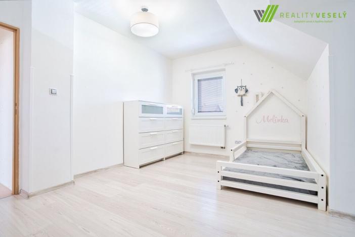 Prodej rodinného domu, Lužice, 190 m2