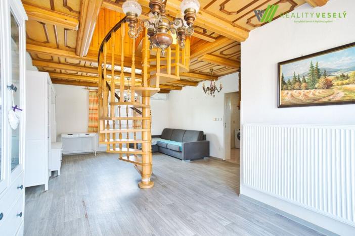 Prodej rodinného domu, Lužice, 190 m2