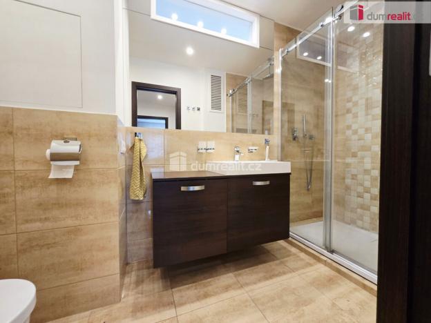 Pronájem bytu 2+kk, Praha - Břevnov, U vojenské nemocnice, 77 m2