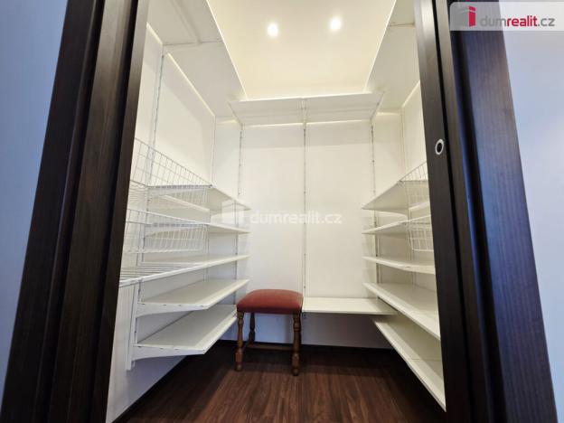 Pronájem bytu 2+kk, Praha - Břevnov, U vojenské nemocnice, 77 m2