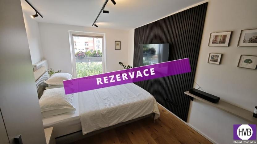 Prodej bytu 4+kk, Praha, Na hroudě, 90 m2