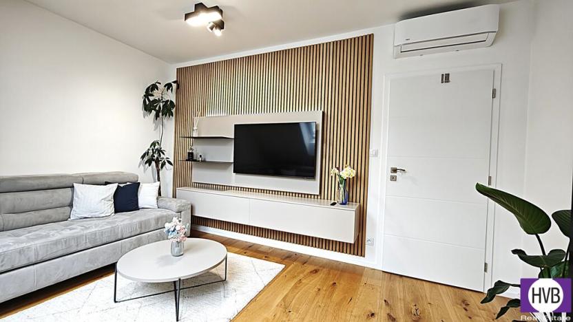 Prodej bytu 4+kk, Praha, Na hroudě, 90 m2
