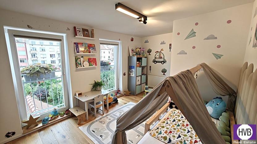 Prodej bytu 4+kk, Praha, Na hroudě, 90 m2