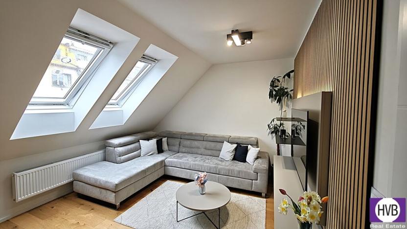Prodej bytu 4+kk, Praha, Na hroudě, 90 m2