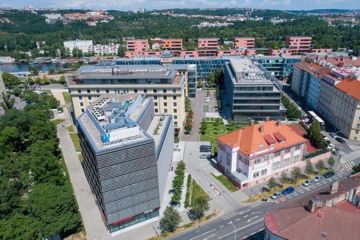 Pronájem kanceláře, Praha - Holešovice, V háji, 330 m2