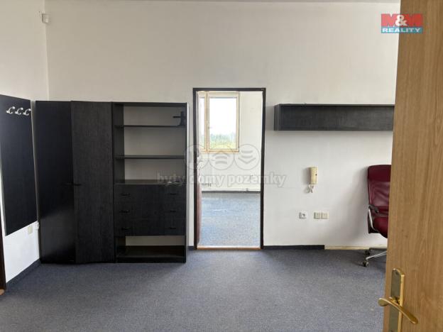 Pronájem kanceláře, Háje, 500 m2