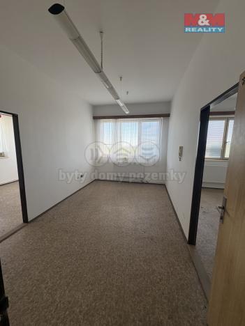 Pronájem kanceláře, Háje, 500 m2