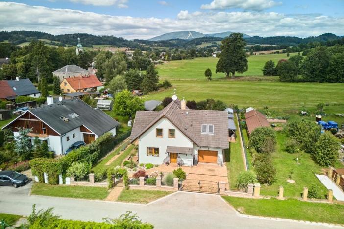 Prodej rodinného domu, Vlčice, 180 m2