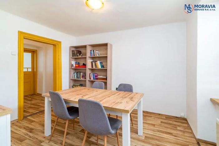 Prodej rodinného domu, Senička, 200 m2