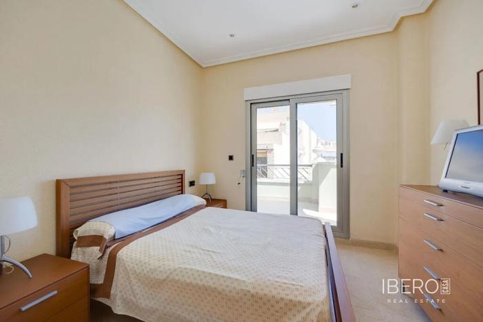 Prodej bytu 4+kk, Torrevieja, Španělsko, 133 m2