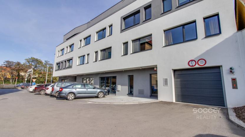 Prodej garážového stání, Praha - Hloubětín, Anny Čížkové, 16 m2