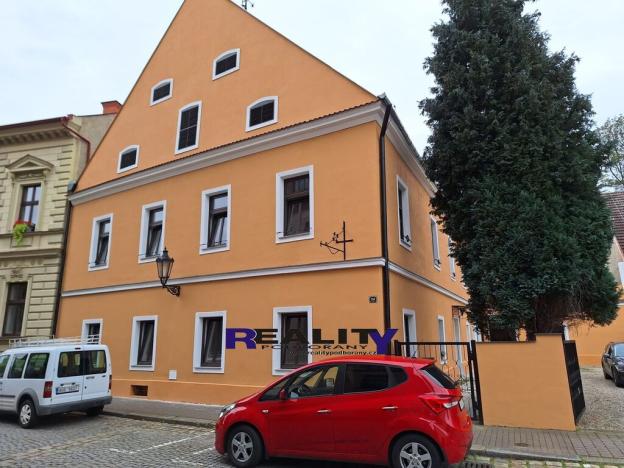 Pronájem bytu 1+kk, Žatec, Kovářská, 25 m2