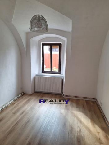 Pronájem bytu 1+kk, Žatec, Kovářská, 25 m2