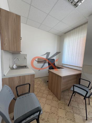 Pronájem výrobních prostor, Rožnov pod Radhoštěm, 1. máje, 136 m2