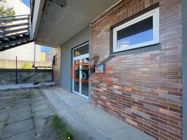 Pronájem výrobních prostor, Rožnov pod Radhoštěm, 1. máje, 136 m2