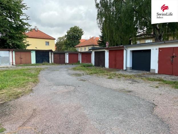 Pronájem garáže, Chrudim, Víta Nejedlého, 18 m2