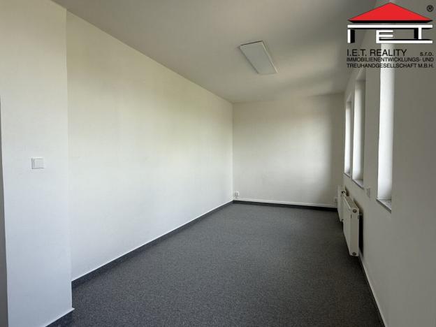 Pronájem kanceláře, Brno, Pražákova, 380 m2