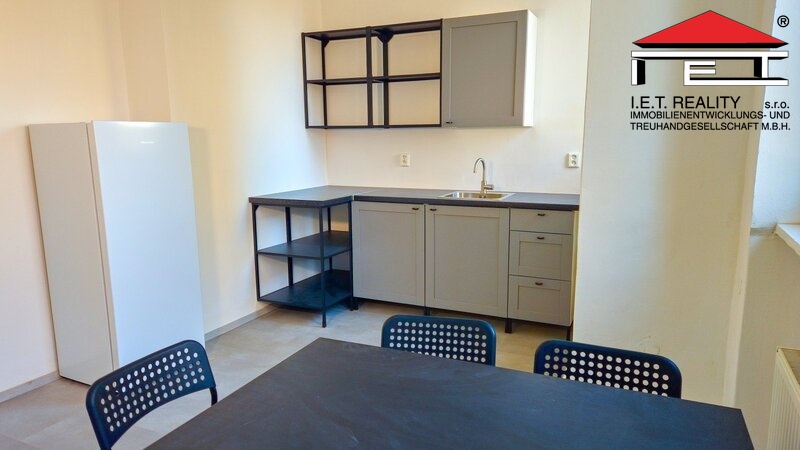 Pronájem kanceláře, Brno, Pražákova, 380 m2