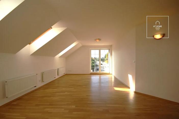 Pronájem rodinného domu, Průhonice, Javorová, 280 m2