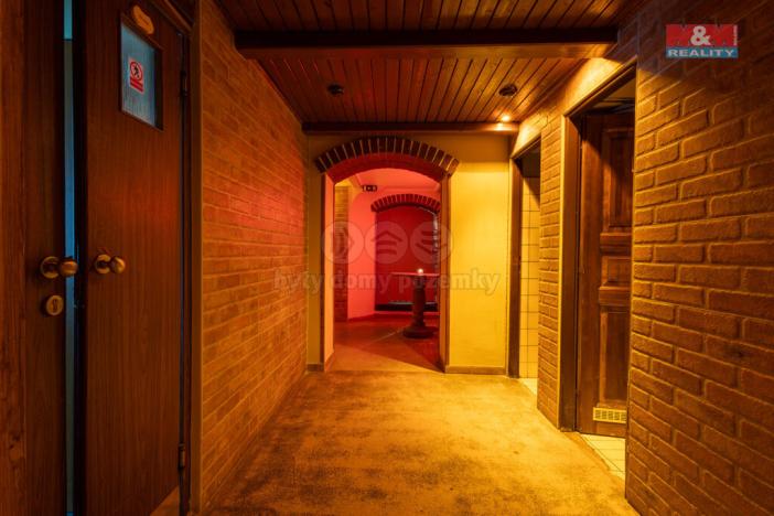 Prodej restaurace, Karlovy Vary, Jaltská, 255 m2