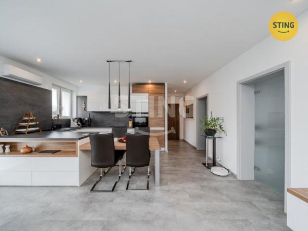 Pronájem bytu 3+kk, Ostrava, Viktora Huga, 73 m2