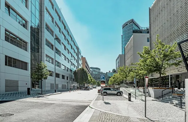 Pronájem kanceláře, Praha - Michle, Želetavská, 433 m2