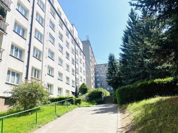 Pronájem bytu 3+kk, Praha - Břevnov, Pod Královkou, 65 m2