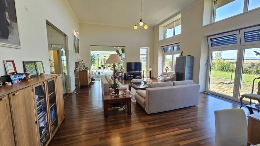 Prodej vily, Martiněves, 938 m2