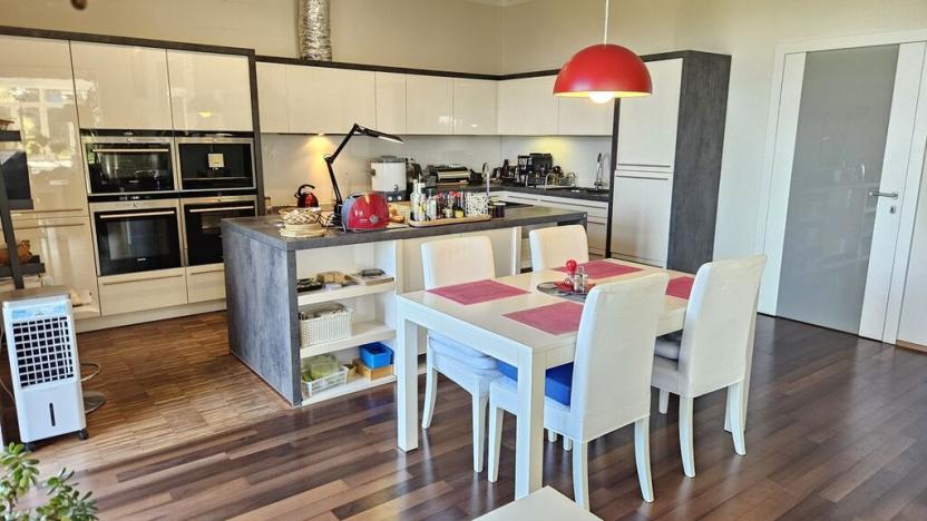 Prodej vily, Martiněves, 938 m2