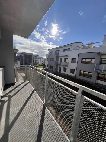 Prodej bytu 3+kk, Znojmo, Třešňová, 74 m2