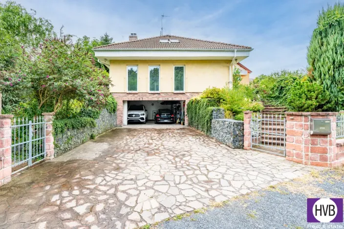 Prodej vícegeneračního domu, Podolanka, Pod Strání, 333 m2