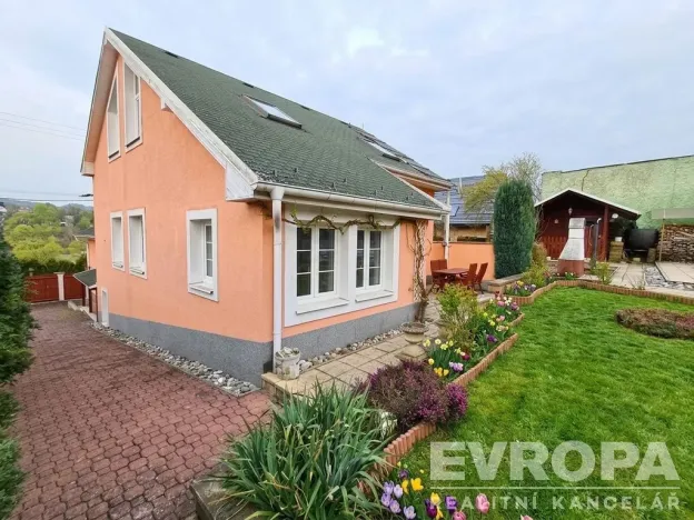 Prodej rodinného domu, Nižbor - Stradonice, Stradonice, 260 m2